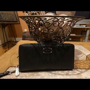 Michael Kors  Travel Continental Leather Wristlet